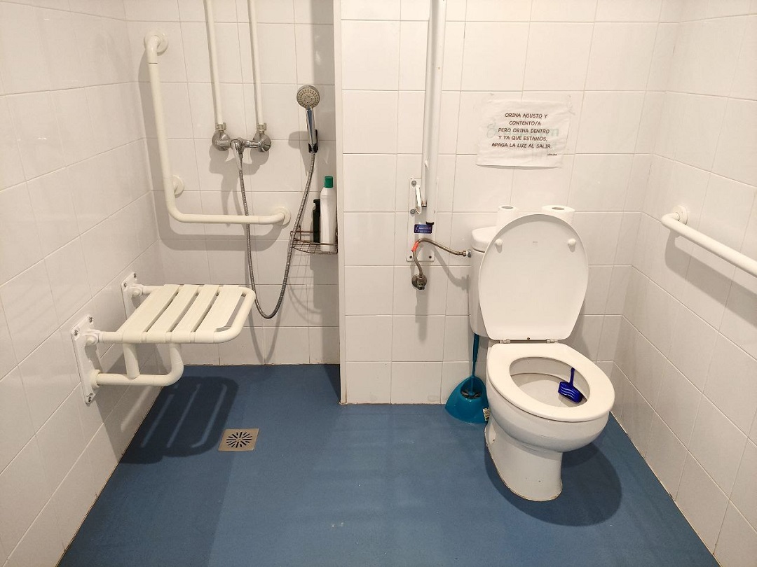 wc adaptado